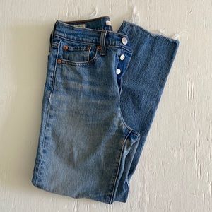 Levi’s Wedgie Straight Denim - Size 24